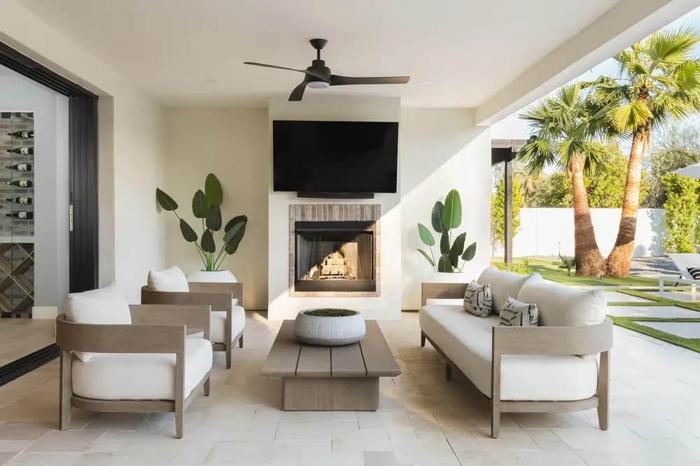 Luxury real estate listing & marketing